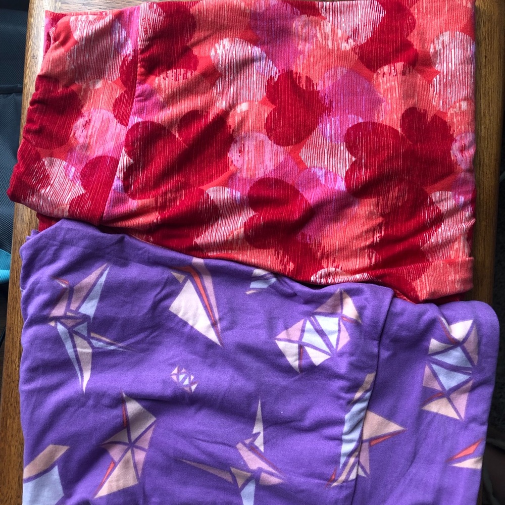 Bundle of lularoe one size leggings